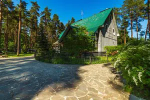 Дом 390 м2, участок 40 соток